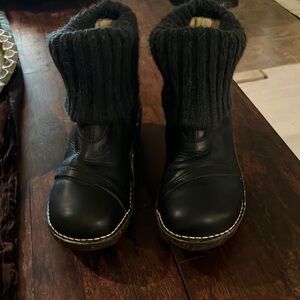 El Naturalista Black ladies 4 or girls large 4 Boots with Black sweat cuff